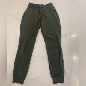 Lulu lemon joggers
